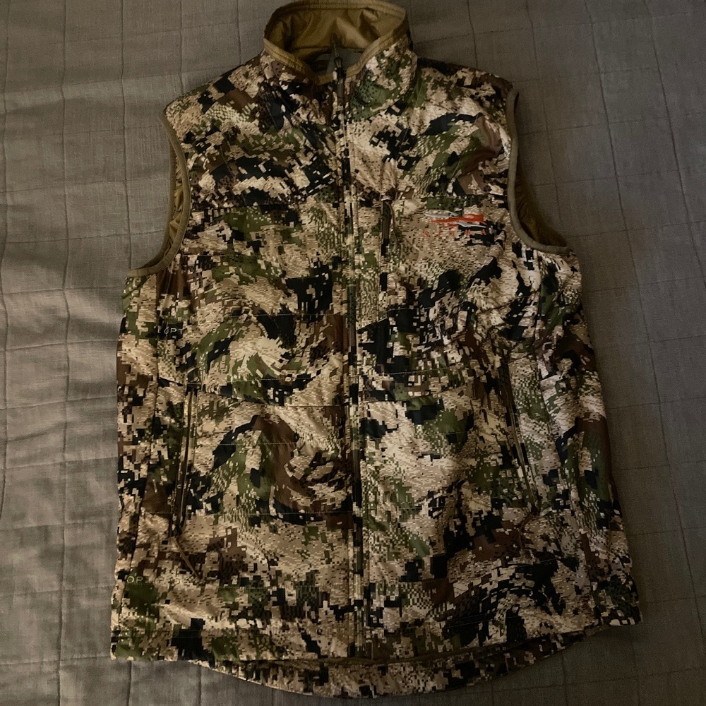 Sitka vest